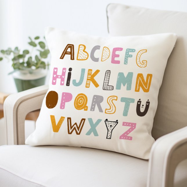 Brev Pillow i färgat alfabet, ABC Kudde (Skapare uppladdad)