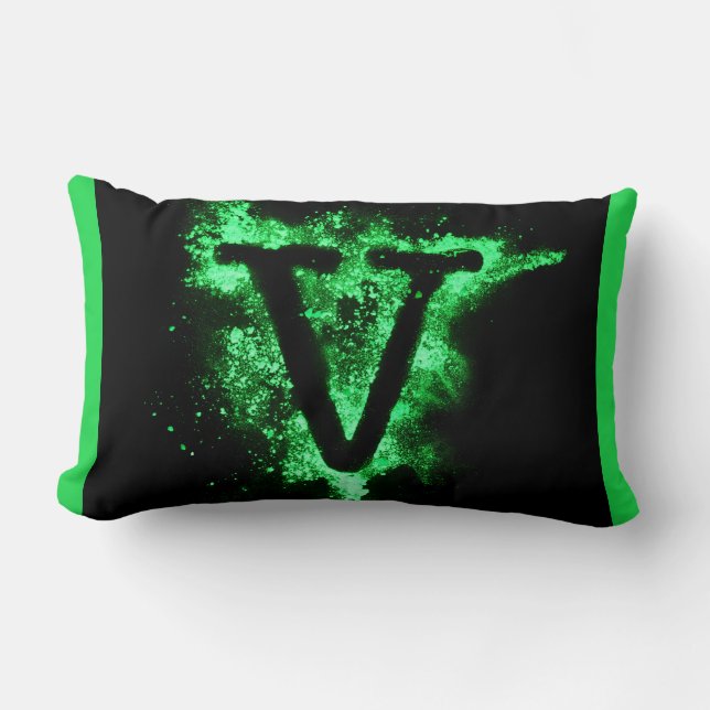 Brev V Grönt Capital Alphabet Lumbarkudde (Framsida)