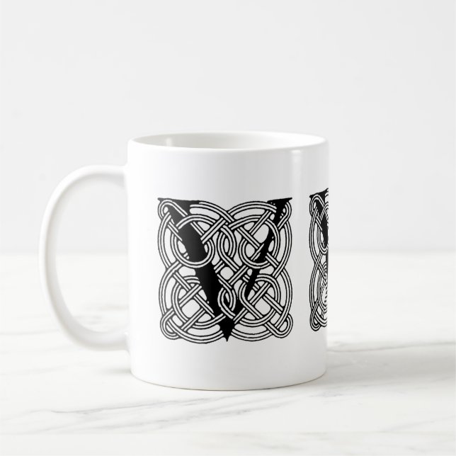 Brev V Vintage Celtic Knot Monogram Kaffemugg (Vänster)