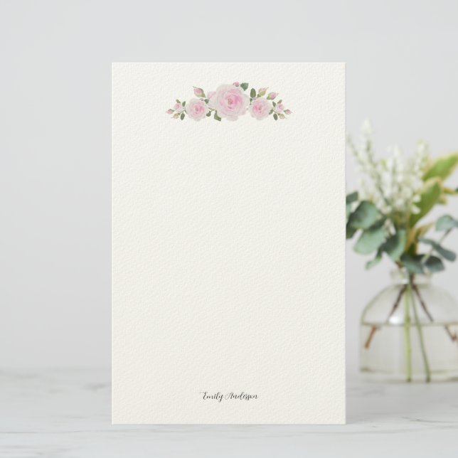 Brevpapper med namn mjuka rosa rosor (Stående Fram)