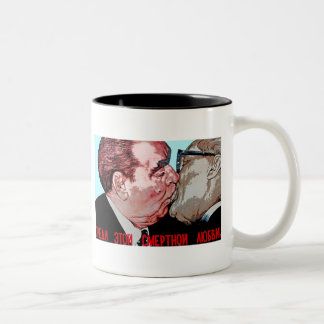 Brezhnev & Honecker kyss, galleri för östlig sida, Två-Tonad Mugg