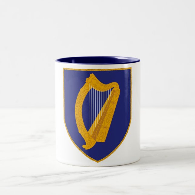 Brian Boru Harpa - Irlands symbol Två-Tonad Mugg (Center)