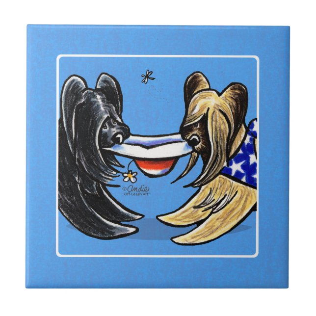 Briard Mad Hatters Off-Leash Art™ Kakelplatta (Framsidan)