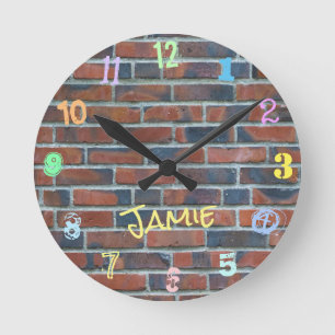 Brick Graffiti Wall eget namn Rund Klocka