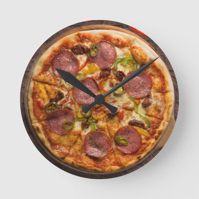 Brick Oven Supreme Pizza  Rund Klocka (Framsida)