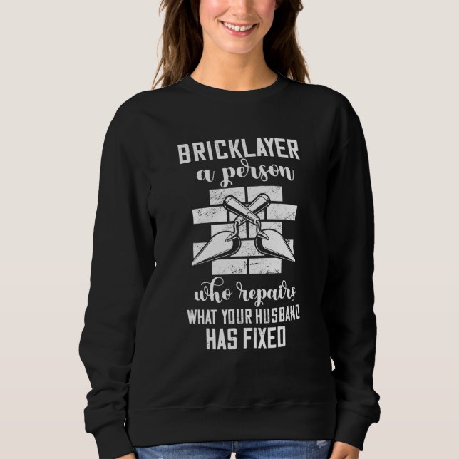 Bricklayer Who Repairs Masonry Construction Brick  T Shirt (Framsida)