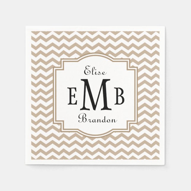 Bride and Groom Initialer Sand Chevrons A19 Pappersservett (Framsidan)