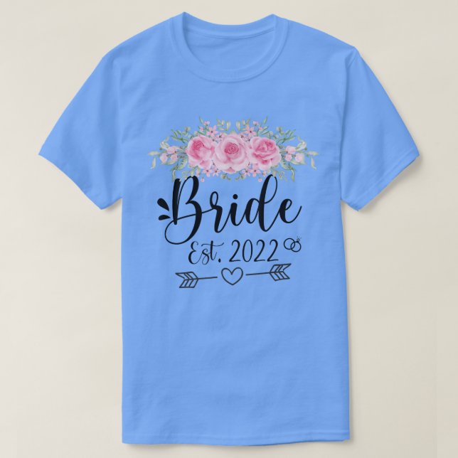 Bride Est 2022 Bröllopsfest Blommigt Flower T-Shir T Shirt (Design framsida)