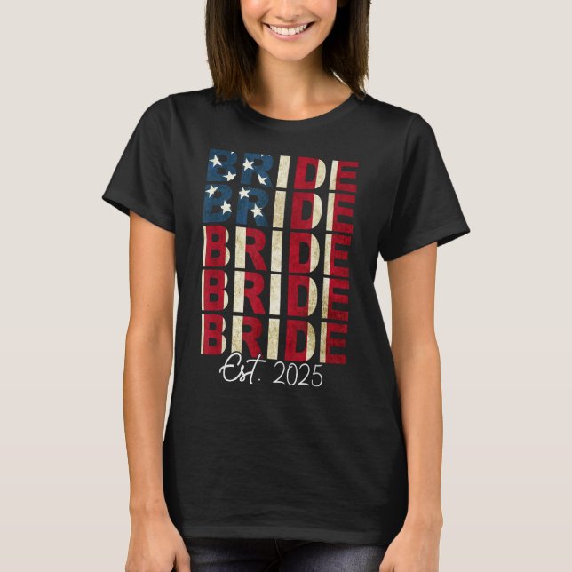 Bride Groom Est. 2025 USA Ny gifta Par T Shirt (Framsida)