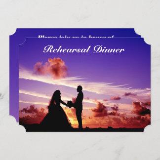 Bride & Groom in Sunset Rehearsal Dinner Card Inbjudningar
