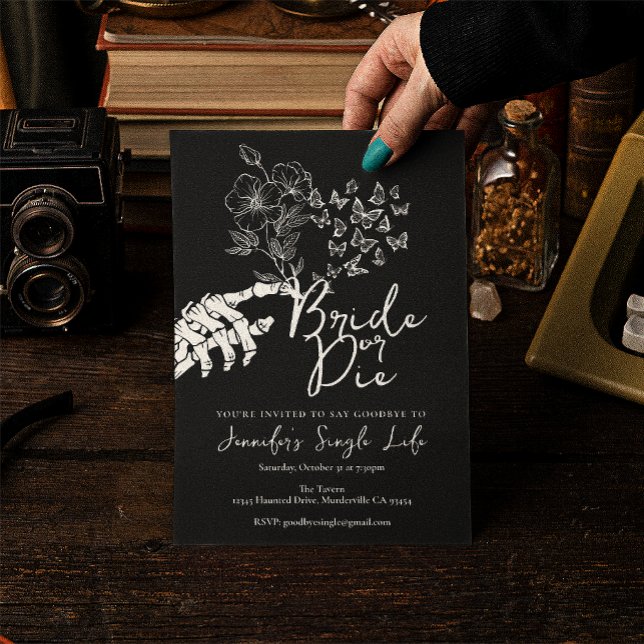 Bride or Die Gothic Floral Bachelorette Party Inbjudningar (Skapare uppladdad)