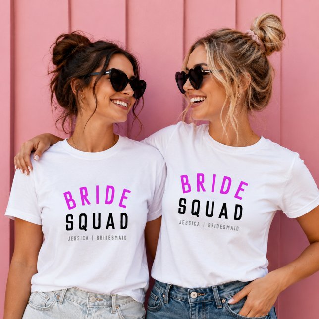 Bride Squad | Shock rosa Bachelorette Bridesmaid T Shirt (Personalized bride squad T-shirts with custom name and role text for bachelorette weekends.)