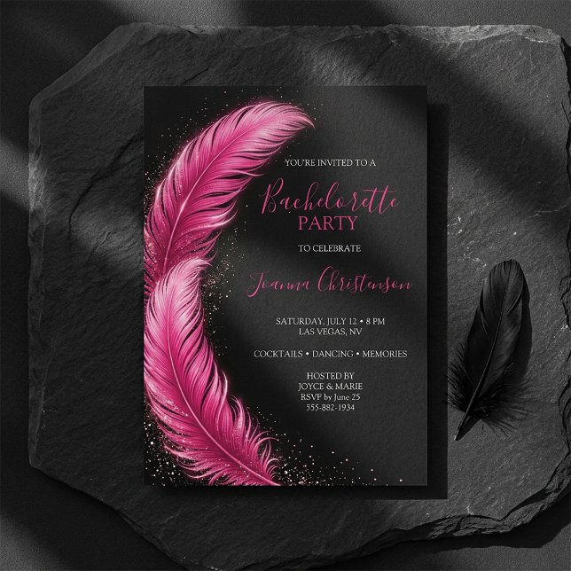 Bride-to-Be Pink Feather Glam Bachelorette Party Inbjudningar (Bride-to-Be Pink Feather Glam Bachelorette Party Invitation
)