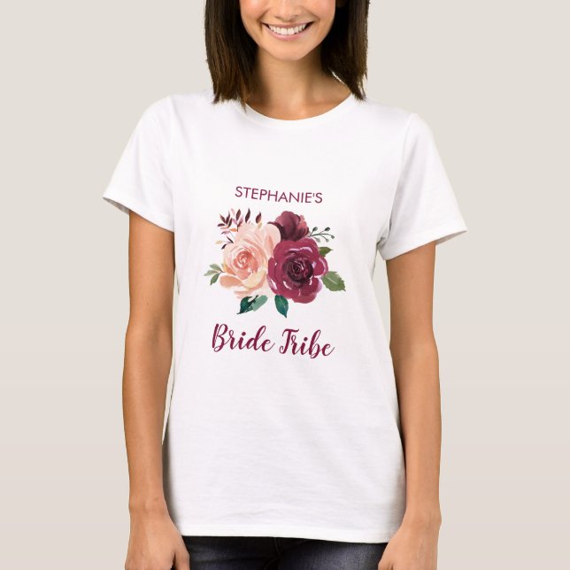 Bride Tribe Blommigt  Rosa Burgundy Ro T Shirt (Framsida)
