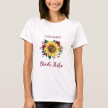 Bride Tribe Blommigt Solros Burgundy Ro Bröllop T Shirt<br><div class="desc">Den här bridtrippen t-shirt har en vattenfärgsdesign med blommigt med solros och ro. Anpassa den med din egen text. Matchande produkter är tillgängliga. Besök vår butik eller visa våra samlingssidor för att se fullt.</div>