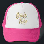 Bride Tribe Faux Gold Foil och Rosa with Heart Keps<br><div class="desc">Bride Tribe Faux Gold Foil and Rosa Truckerkeps for a Bröllop, Möhippa or Bachelorette Party Firande.</div>