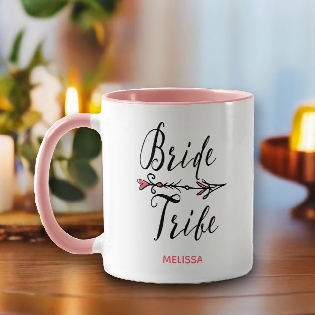 Bride Tribe Hand plockade Arrow Bridesmaid Bröllop Mugg (Everyone in your bridal tribe can have their own mug. This mug has a bohemian style)