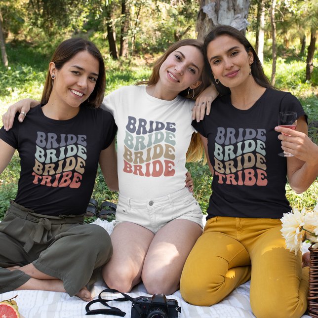 Bride Tribe Retro T Shirt (Skapare uppladdad)
