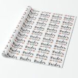 Bridesmaid Black Modern Text & Flowers Mönster Presentpapper<br><div class="desc">Modern textdesign i svartvitt med blommigt i ett sömlöst mönster på vit bakgrund.</div>