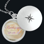 Bridesmaid Gift Necklace-mall Berlockhalsband<br><div class="desc">Snygg vit ros och bröllop dejt på låst stil halsband. Underbar för gåva och bära i bröllop. Matchande bröllop-objekt är tillgängliga.</div>