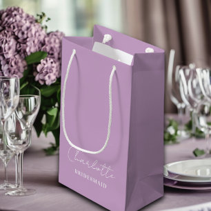 Bridesmaid Lilac-Lila med minimalistisk skript
