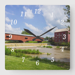 Bridgeton Bridge och Mill Wall Clock Fyrkantig Klocka