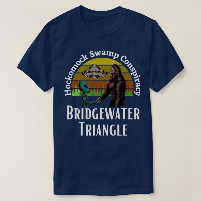 Bridgewater Triangle Conspiracy T Shirt (Design framsida)