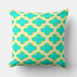 Bright Aqua, Gult, White Quatrefoil Mönster #3 Kudde