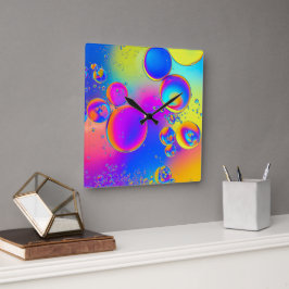 Bright Bubbles Liquid Art Fyrkantig Klocka