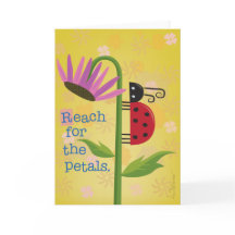 Bright Ladybug på Lila Flower Greeting Card
