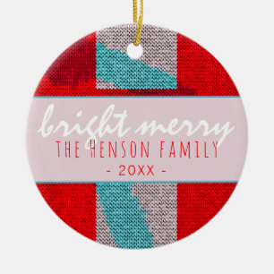 Bright Merry Script Red Sticka Knitting Family Julgransprydnad Keramik