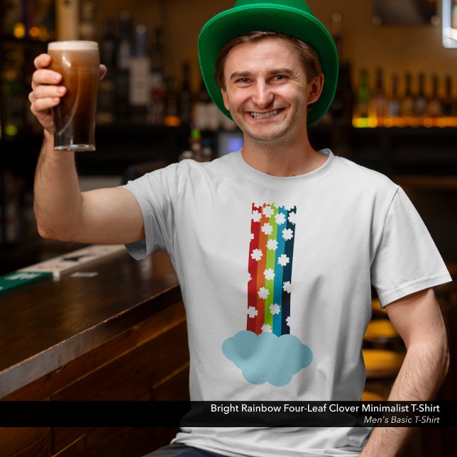 Bright Rainbow Four Löv Klöver minimalist T-Shirt (St. Patrick's Day T-Shirt with a Minimalist Rainbow and Four-Leaf Clover Design.)