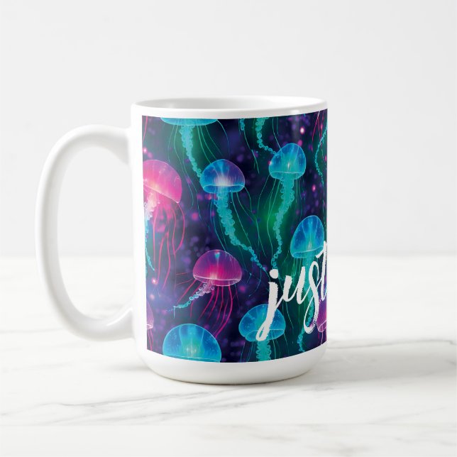 Bright Rosa Blue Aqua Jellyfish "Just Flyt" Kaffemugg (Vänster)