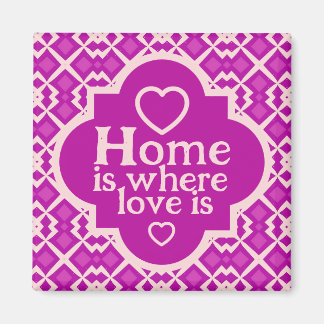 Bright Rosa Retro-Inspired Houseuppvärmning Magnet