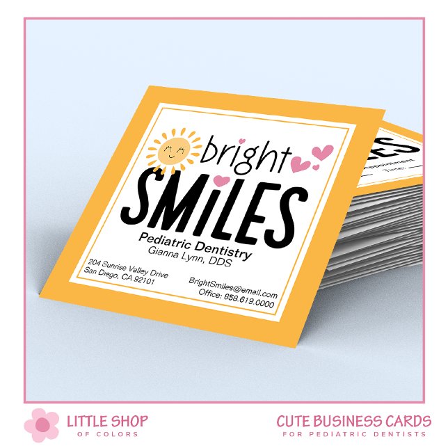 Bright Smiles Pediatriska tandläkare Orthodontist Fyrkantigt Visitkort (Skapare uppladdad)