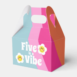 Bright Smiley Fem är en Vibe Favor Box Presentaskar