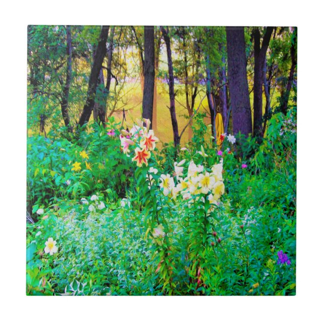 Bright Sunrise med Träd Lilies in My Rubio Garden Kakelplatta (Framsidan)