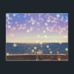 Brighton Beach med Glowing Ljus Helg Vykort<br><div class="desc">Foto taget av Brighton Beach,  Förenade kungariket,  med glansande ljus tillsatt i förgrunden</div>