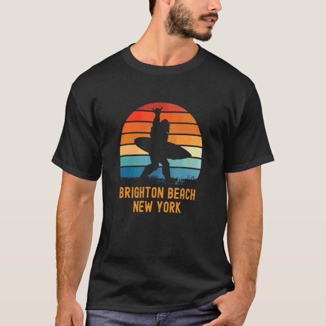 Brighton Beach New York Sasquatch Souvenir T Shirt (Framsida)