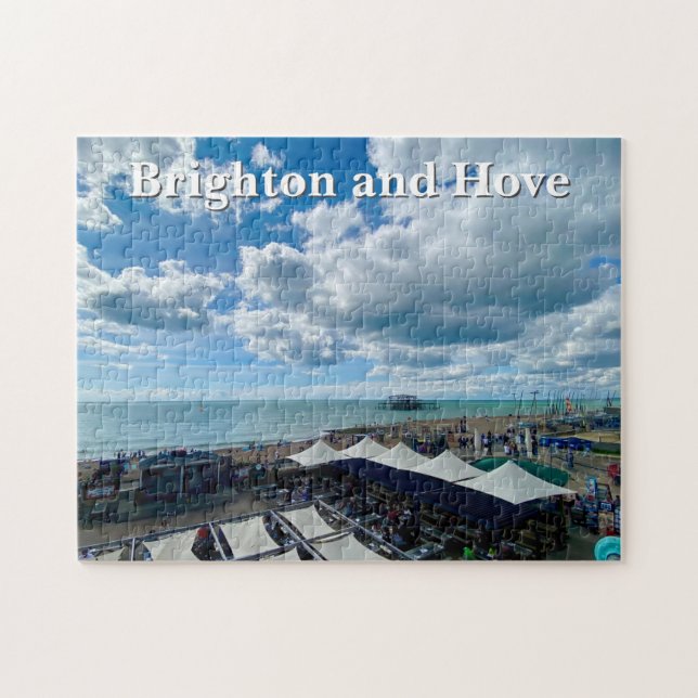 Brighton och Hove Beach på sommardagen Pussel (Horisontell)