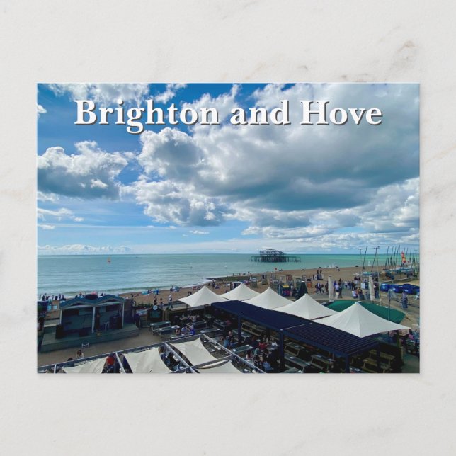 Brighton och Hove Beach på sommardagen Vykort (Framsida)