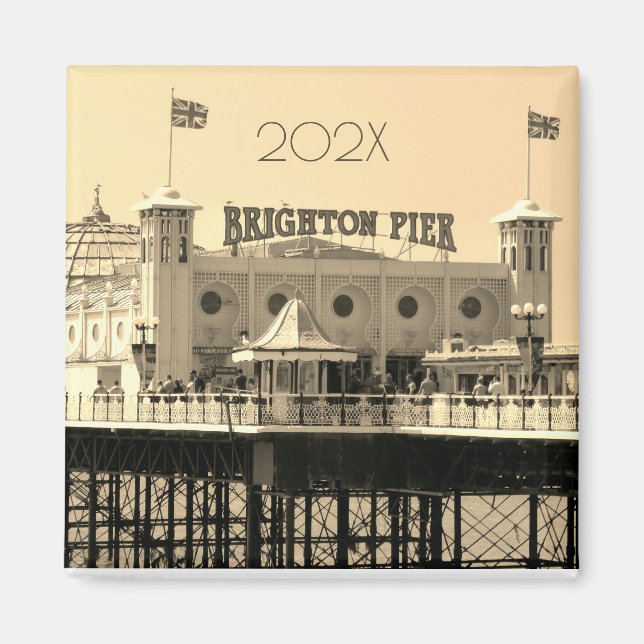 Brighton Pier ENGLAND Year Novelty Magnet (Framsidan)