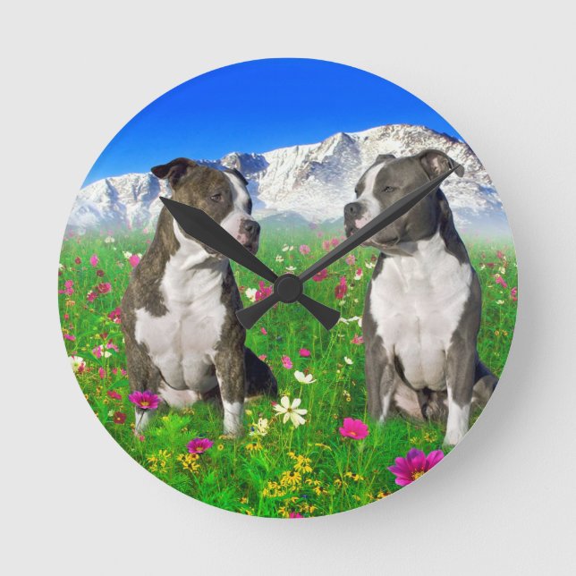 Brindle & blått Staffordshire & groptjurhundar Rund Klocka (Framsida)