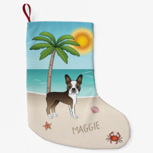 Brindle Boston Terrier på en tropisk sommarstrand Liten Julstrumpa