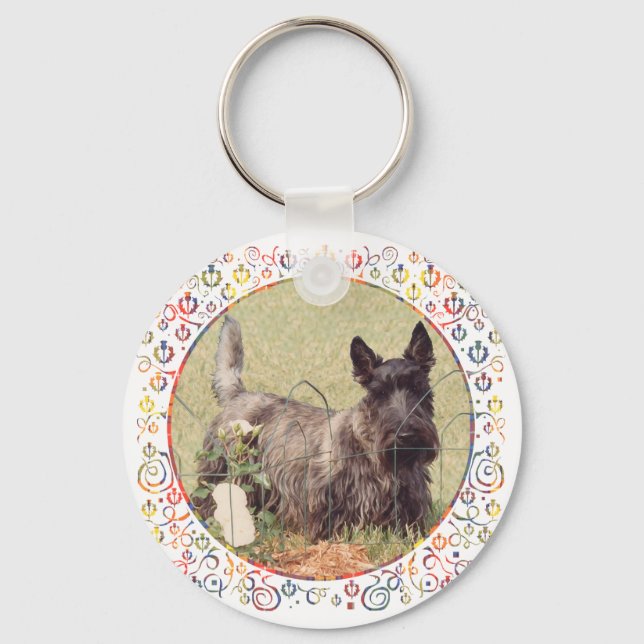 Brindle skotsk terrier med rosor nyckelring (Framsida)