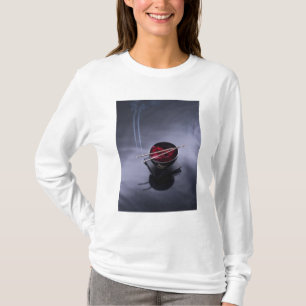 Brinna rökelse överst av bunken av petals tee shirt