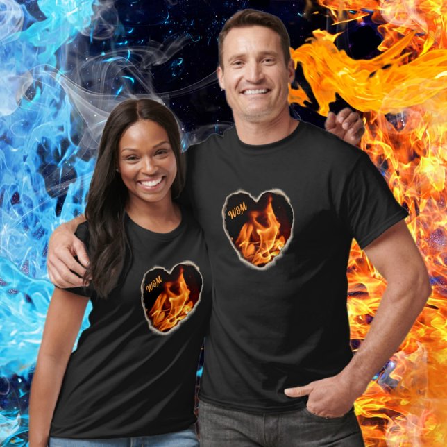 Brinnande hjärta på brandfotografiska glödlampor t shirt (Skapare uppladdad)