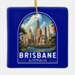 Brisbane Australia Travel Art Vintage Julgransprydnad Keramik<br><div class="desc">Brisbanereflektorns rörelsemodell. Brisbane,  den livskraftiga huvudstaden i Queensland,  Australien,  är en stad som sömlöst blandar ihop stadsenergi med återhållsam charm. Den är belägen på Brisbaneflodens banker,  den skryter med ett subtropiskt klimat,  en fantastisk naturskönhet och en rik kulturhistoria.</div>