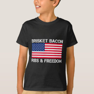 Brisket Bycon Ribs and Freedom Grill Bbq Kött Smok T Shirt