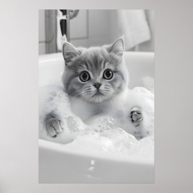 British Shorthair Cat Bath Print, Funny Bathroom Poster (Framsidan)